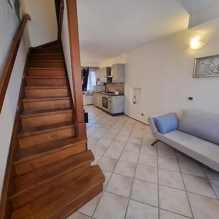 Апартаменты Ca' Del Borgo 38 *