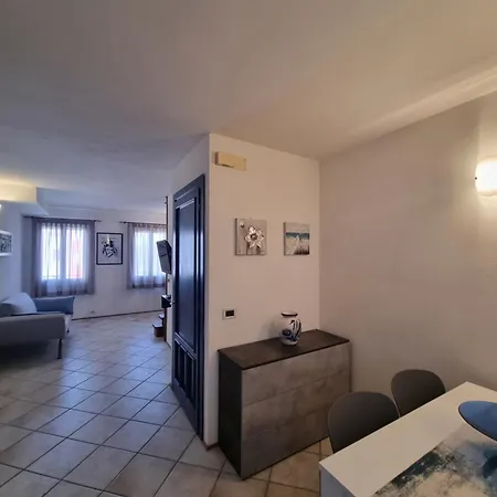 Ca' Del Borgo 38 Апартаменты *
